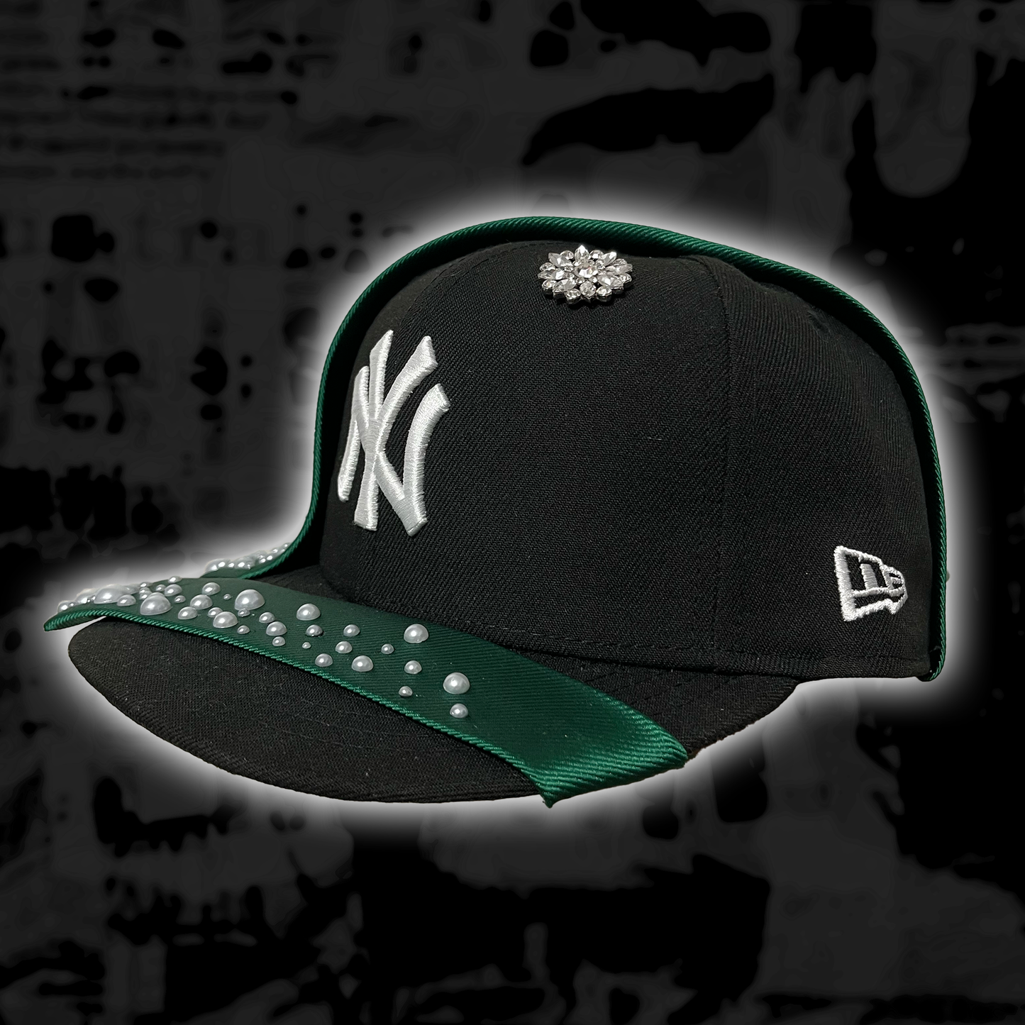Green tie cap