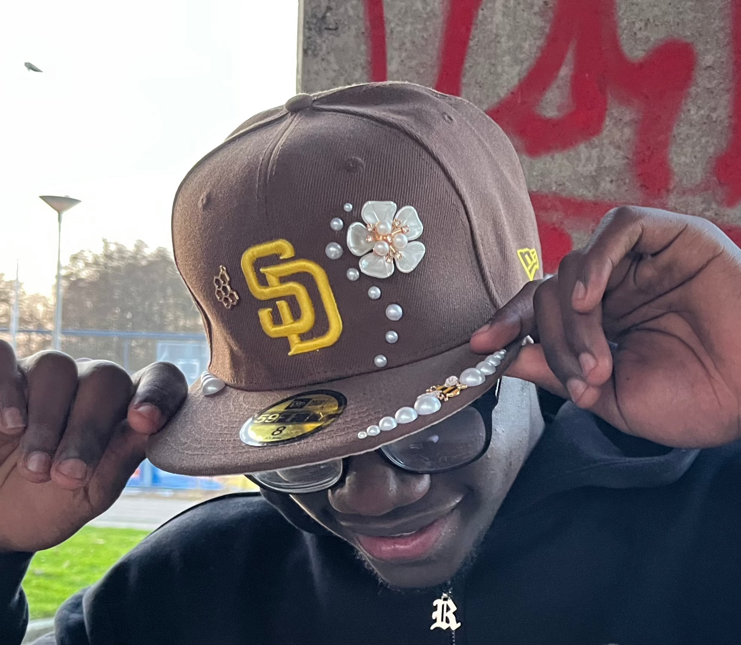Honey comb cap