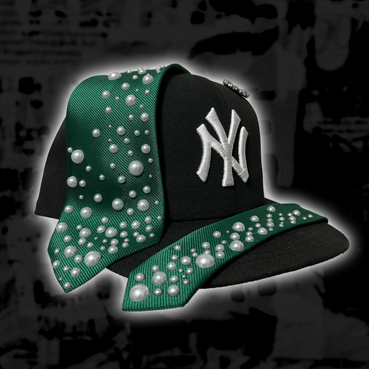 Green tie cap